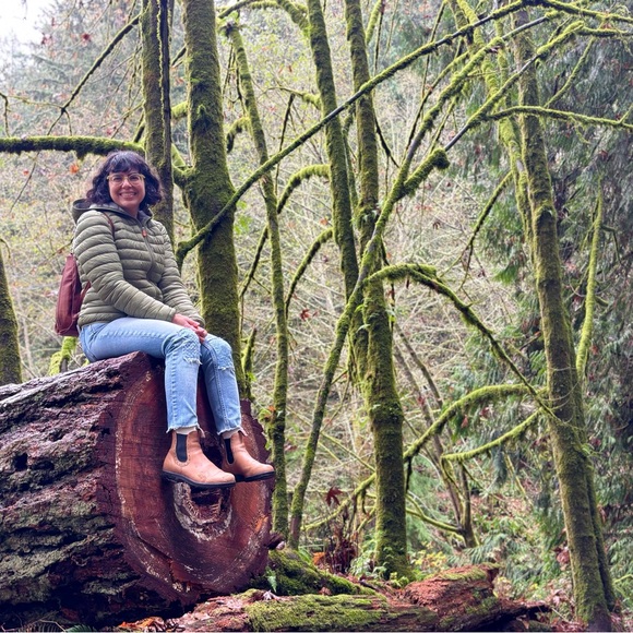 Meet MissRobynJay! - Picture 3 of 5